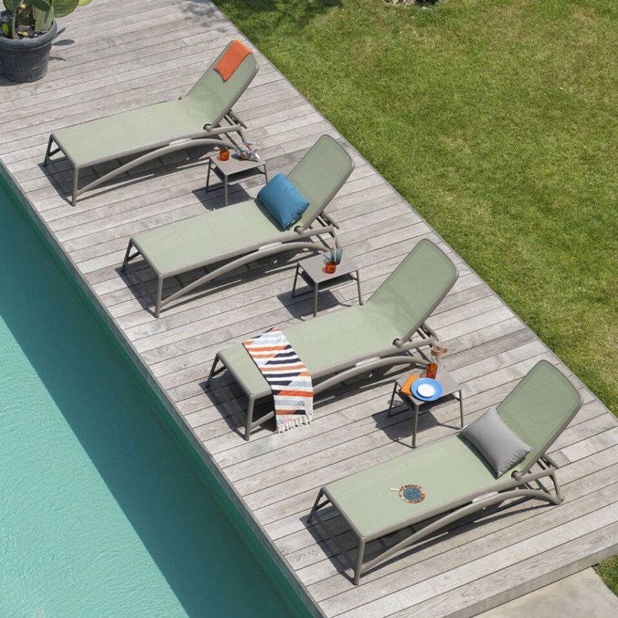 Outdoors Nardi Garden | Atlantic Cot By Nardi In Fiberglass Resin And Fabric.