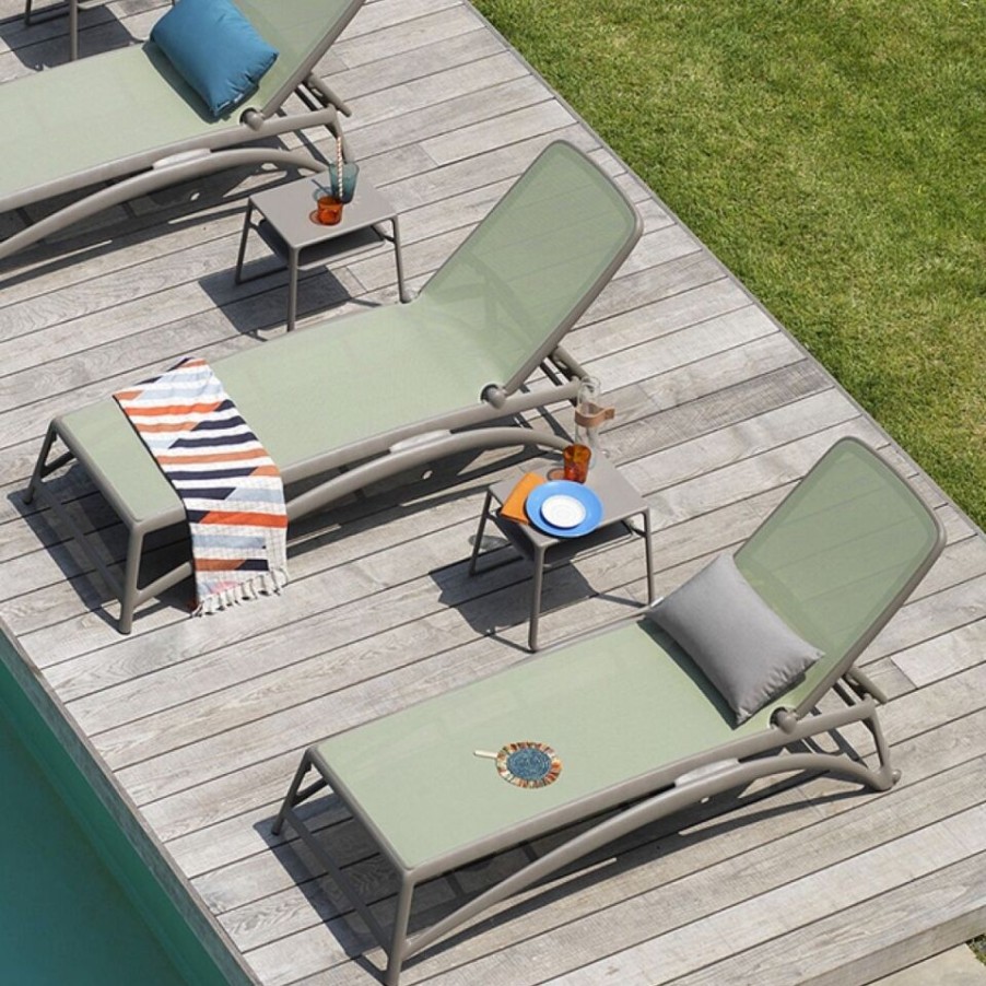 Outdoors Nardi Garden | Atlantic Cot By Nardi In Fiberglass Resin And Fabric.