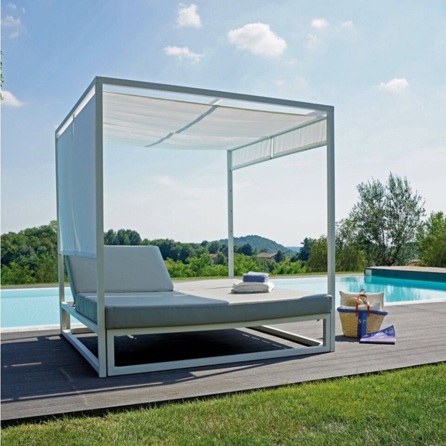 Outdoors Moia | Double Canopy In Aluminum And Pvc Cushion, Outdoor Use.