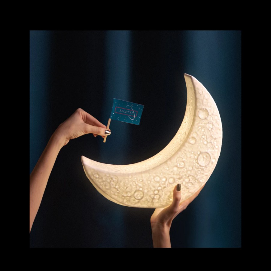 Gift Ideas Selected | Seletti My Tiny Moon Lamp