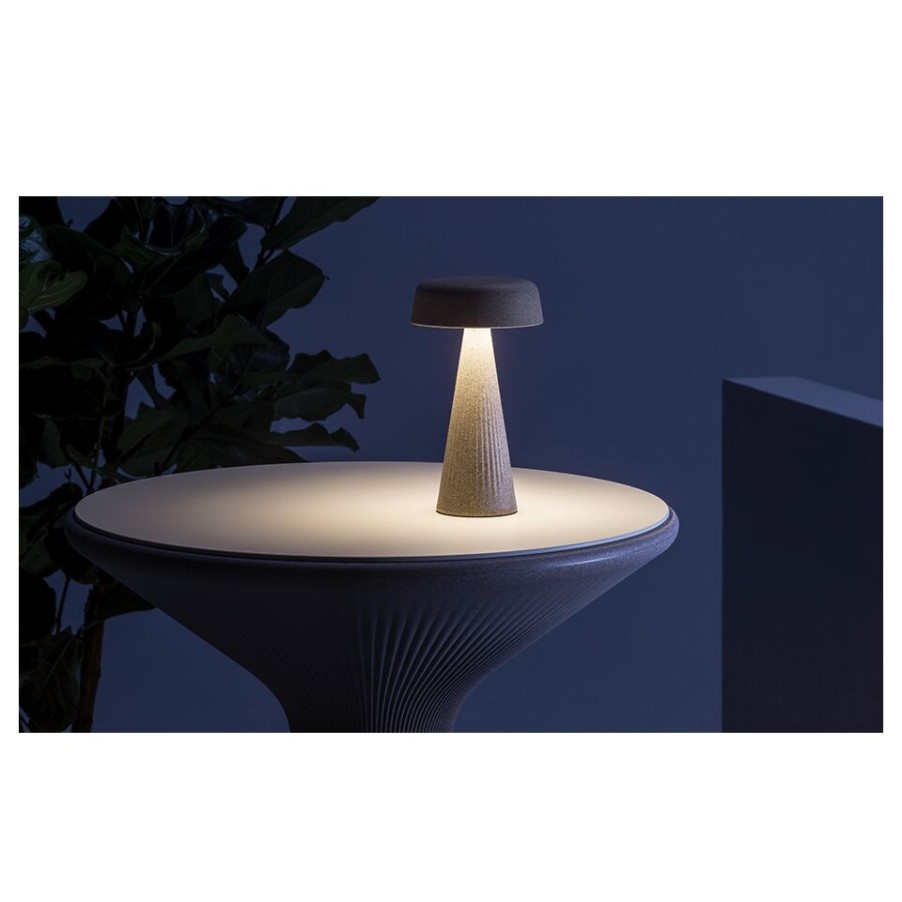 Outdoors Plust | Plust Table Lamp Fade