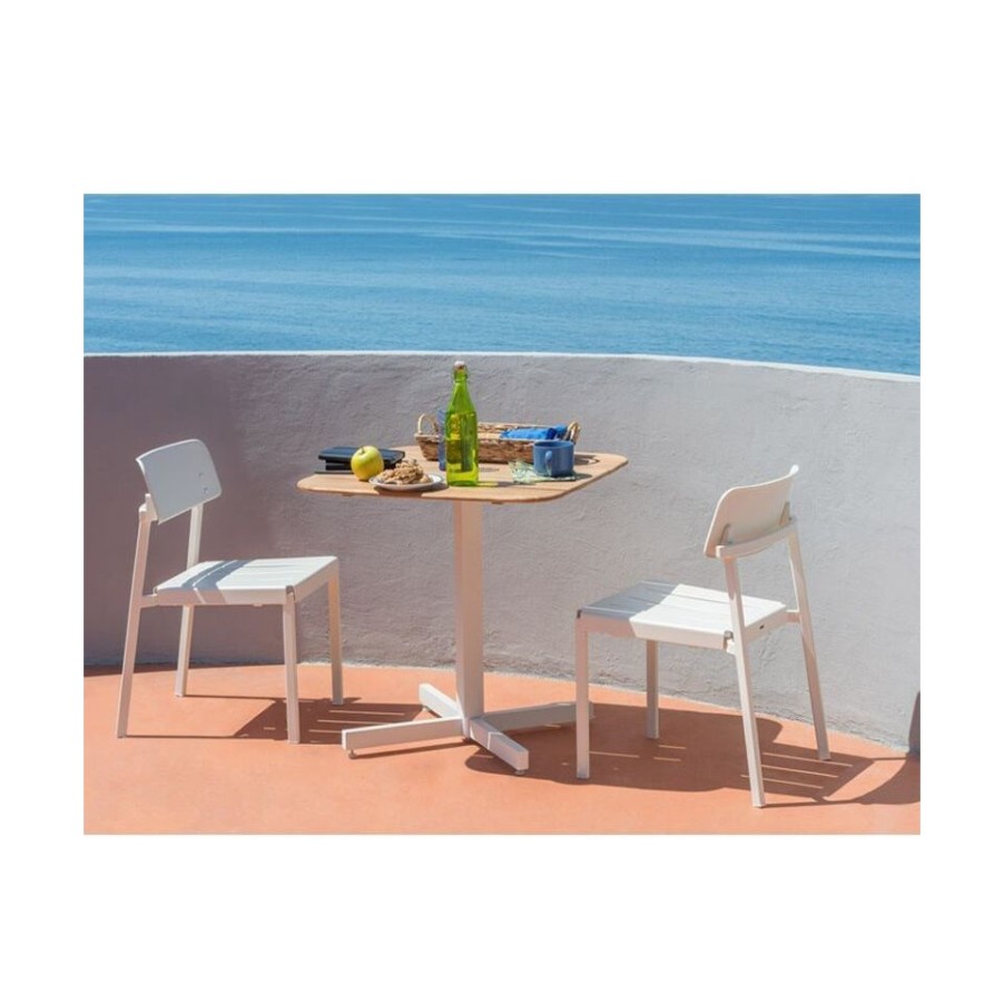 Outdoors Emu | Emu Shine Contract And Garden Furnishing Table, Teak.