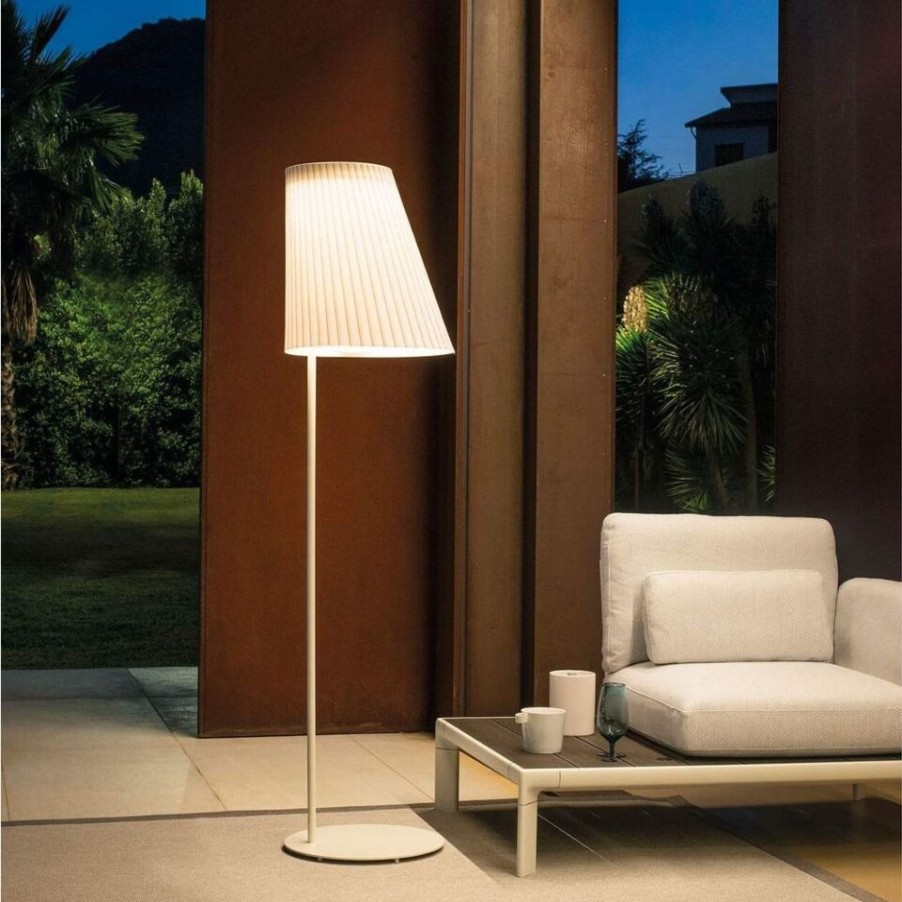 Lighting Emu | Emu Cone Garden Floor Lamp.